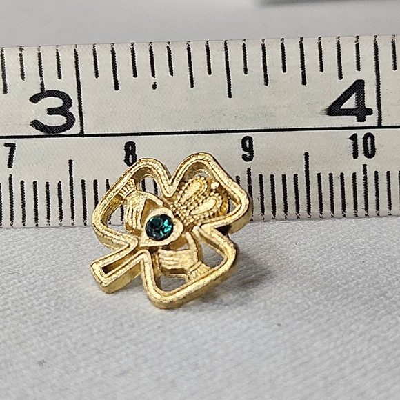 Oldstock Irish Celtic Claddagh Shamrock Lapel Pin - Picture 3 of 8